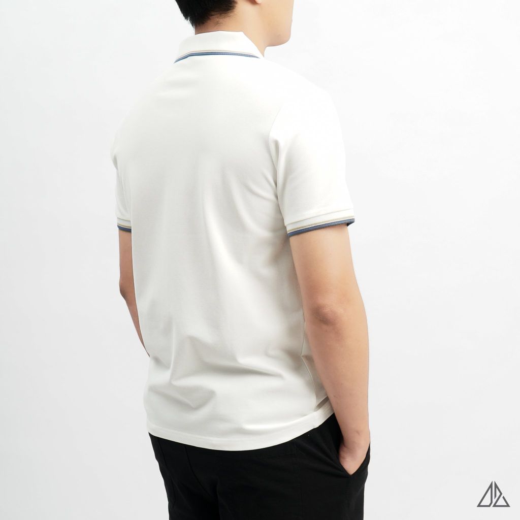 Áo polo phối viền cổ xẻ