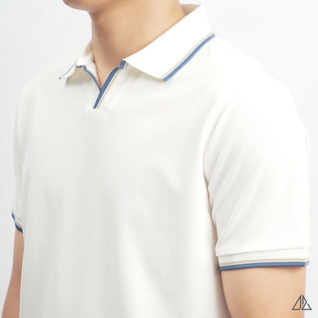 Áo polo phối viền cổ xẻ