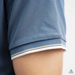 Áo polo phối viền cổ xẻ