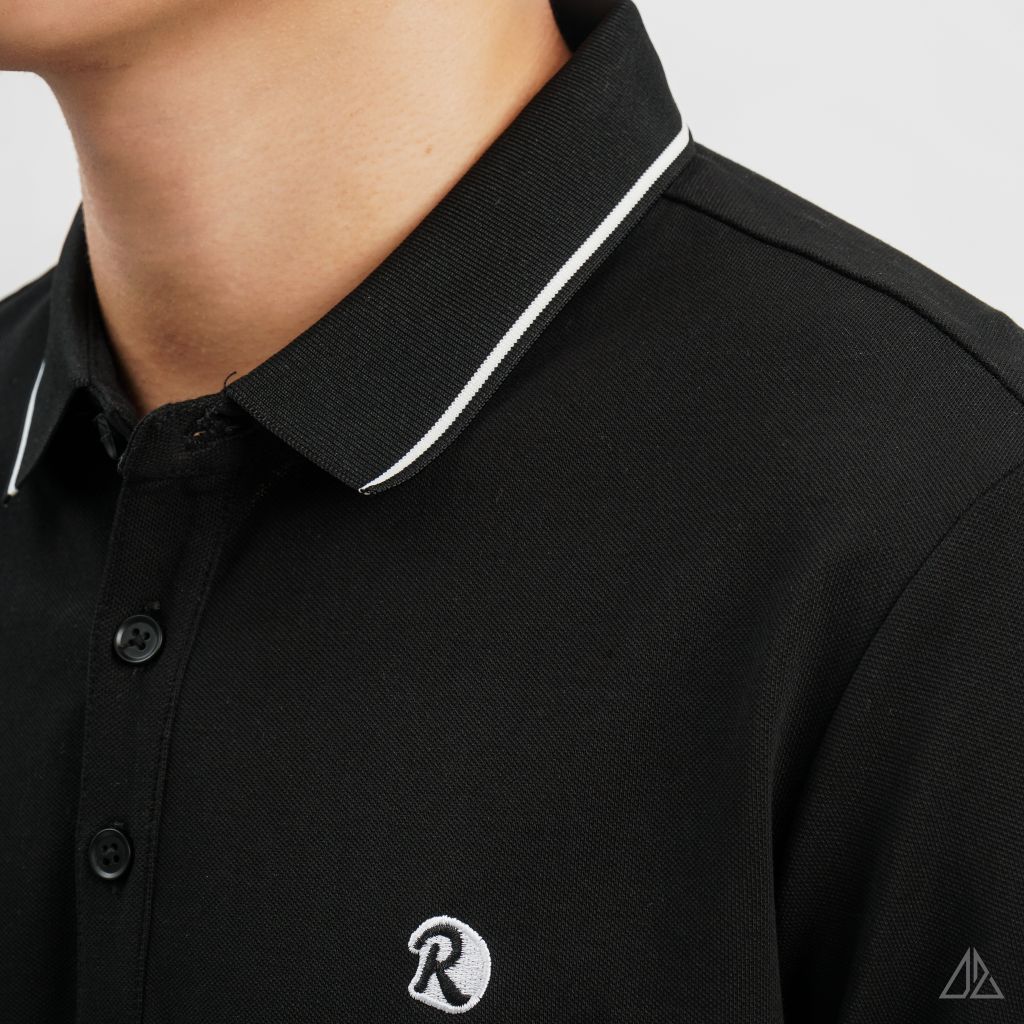 Áo polo viền cổ thêu ngực R