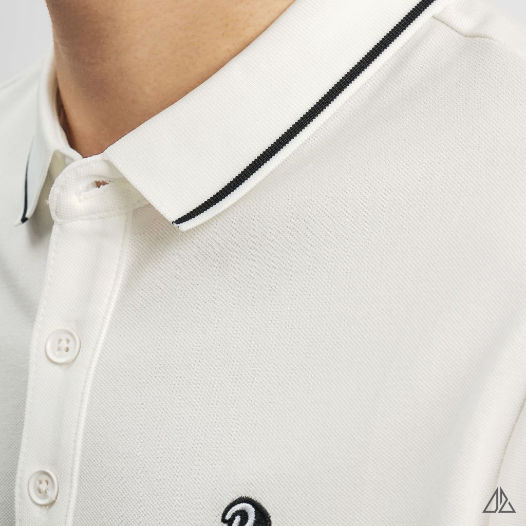 Áo polo viền cổ thêu ngực R