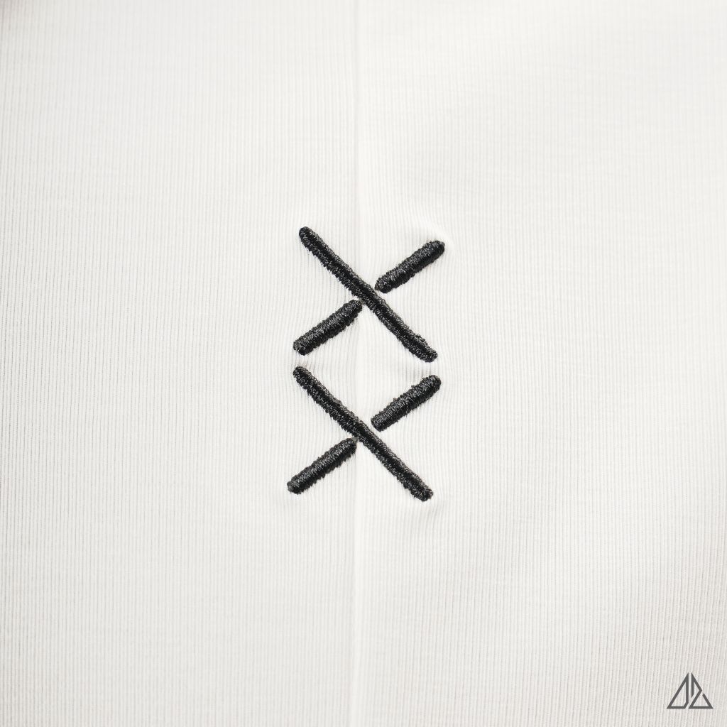 Áo polo thêu ngực X