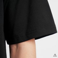 Áo thun cổ tròn thêu chữ RUBO