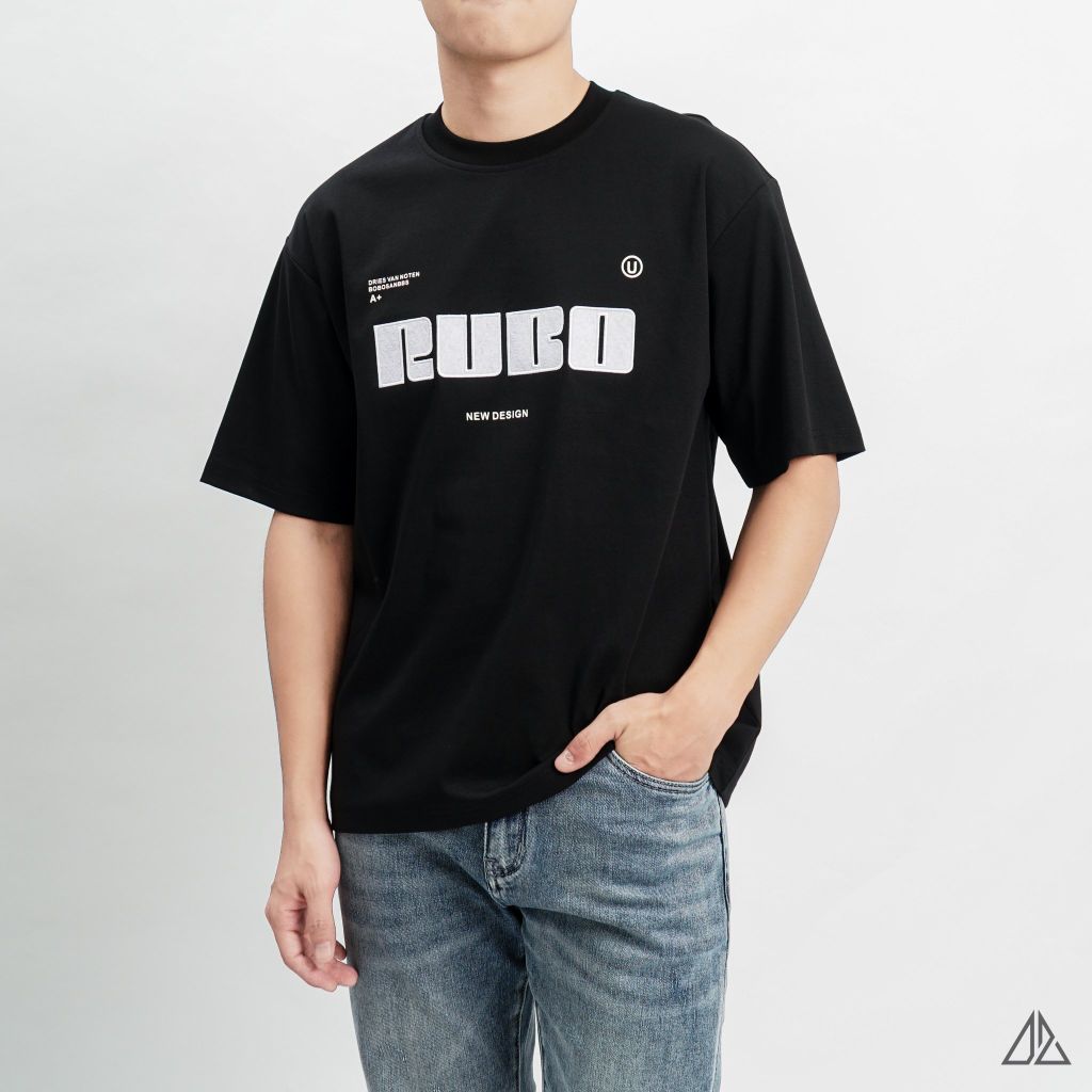Áo thun cổ tròn thêu chữ RUBO