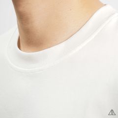 Áo thun cổ tròn thêu chữ RUBO