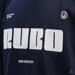 Áo thun cổ tròn thêu chữ RUBO