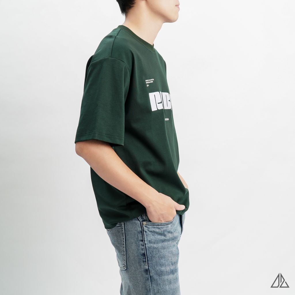Áo thun cổ tròn thêu chữ RUBO