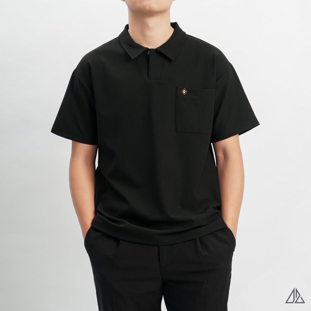 Áo polo fom rộng cổ V phối túi
