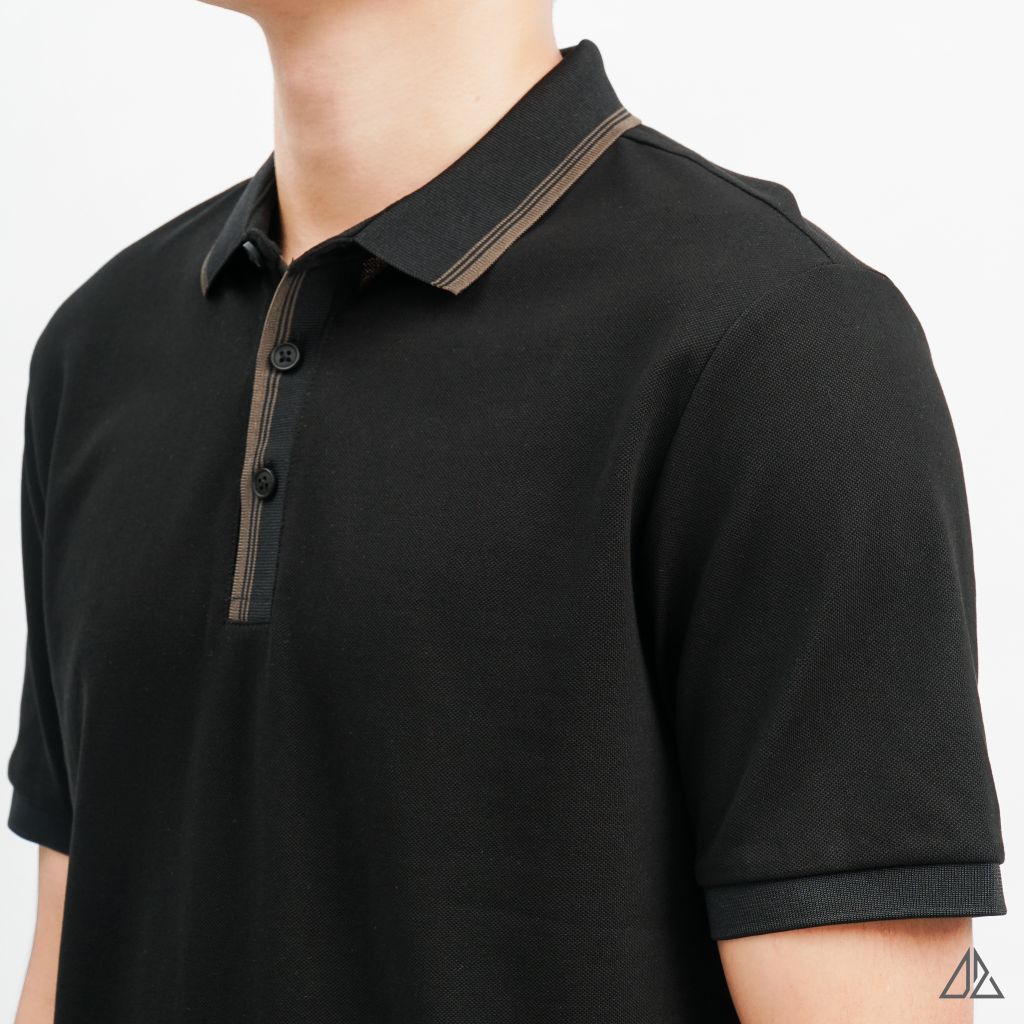 Áo polo bo phối viền cổ