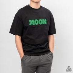 Áo thun thêu chữ MOON