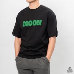 Áo thun thêu chữ MOON