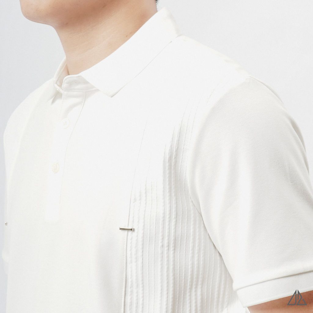 Áo polo phối vải nổi ngực