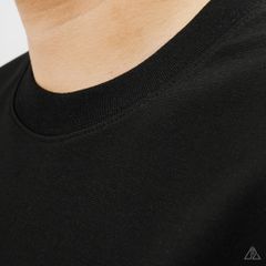 Áo thun cổ tròn thêu chữ RASKINGDYE