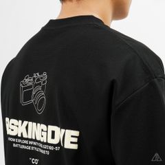 Áo thun cổ tròn thêu chữ RASKINGDYE