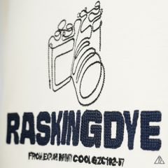 Áo thun cổ tròn thêu chữ RASKINGDYE