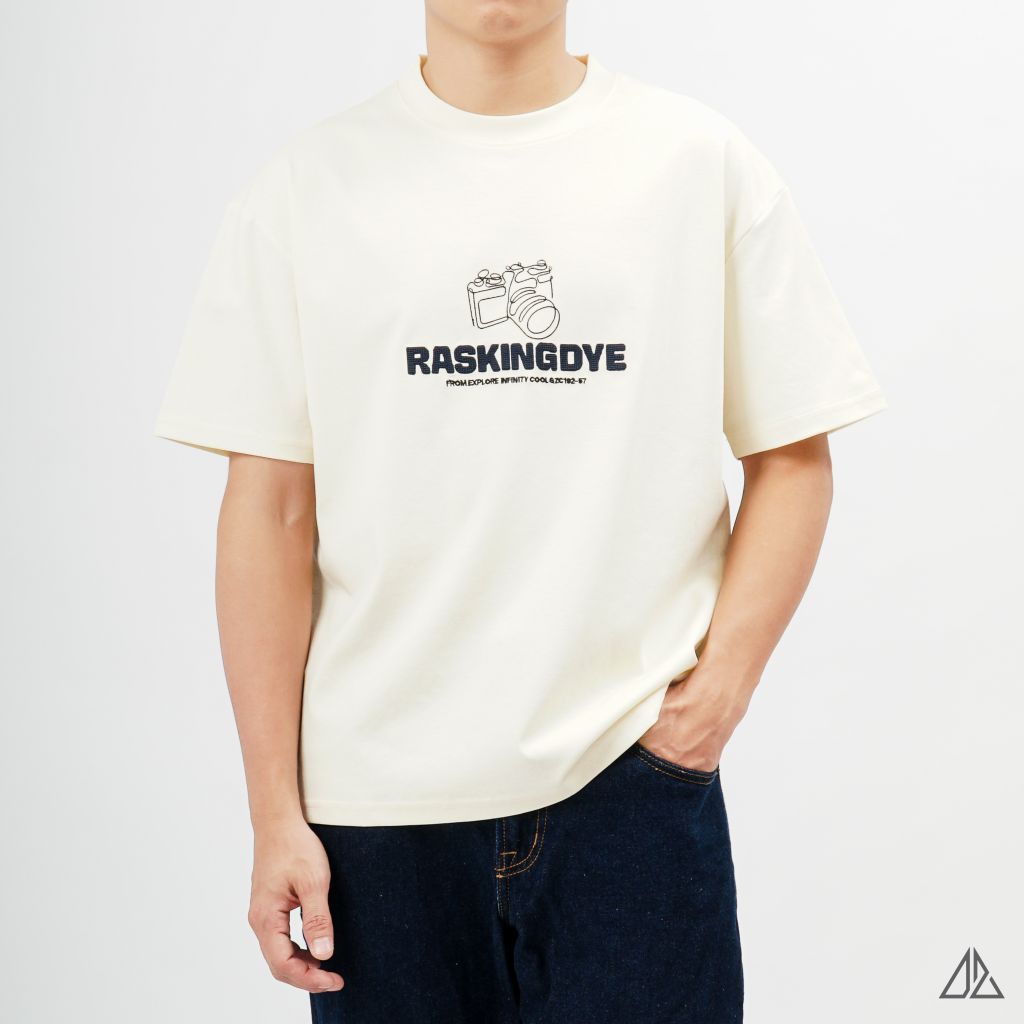 Áo thun cổ tròn thêu chữ RASKINGDYE