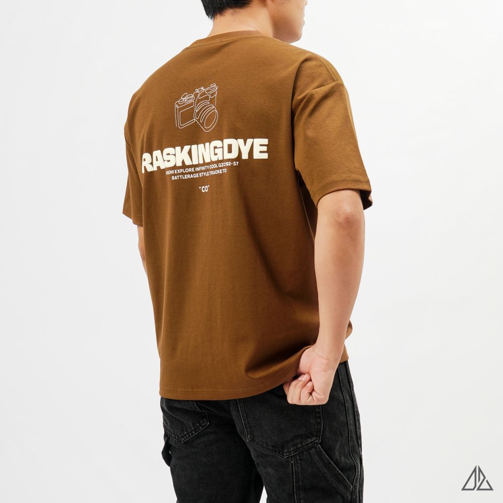 Áo thun cổ tròn thêu chữ RASKINGDYE