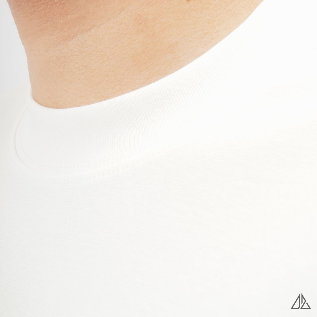 Áo thun cổ tròn thêu chữ RASKINGDYE