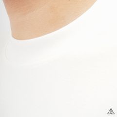 Áo thun cổ tròn thêu chữ RASKINGDYE