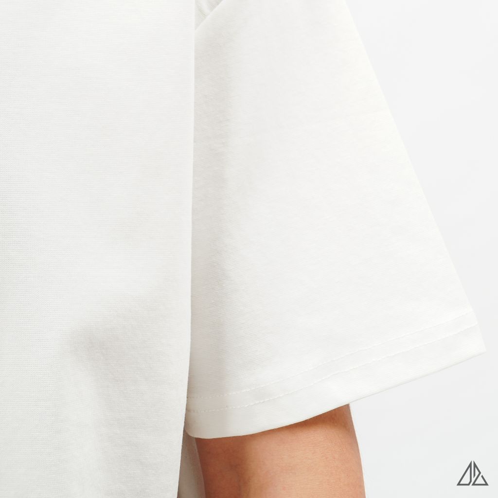 Áo thun cổ tròn thêu chữ RASKINGDYE