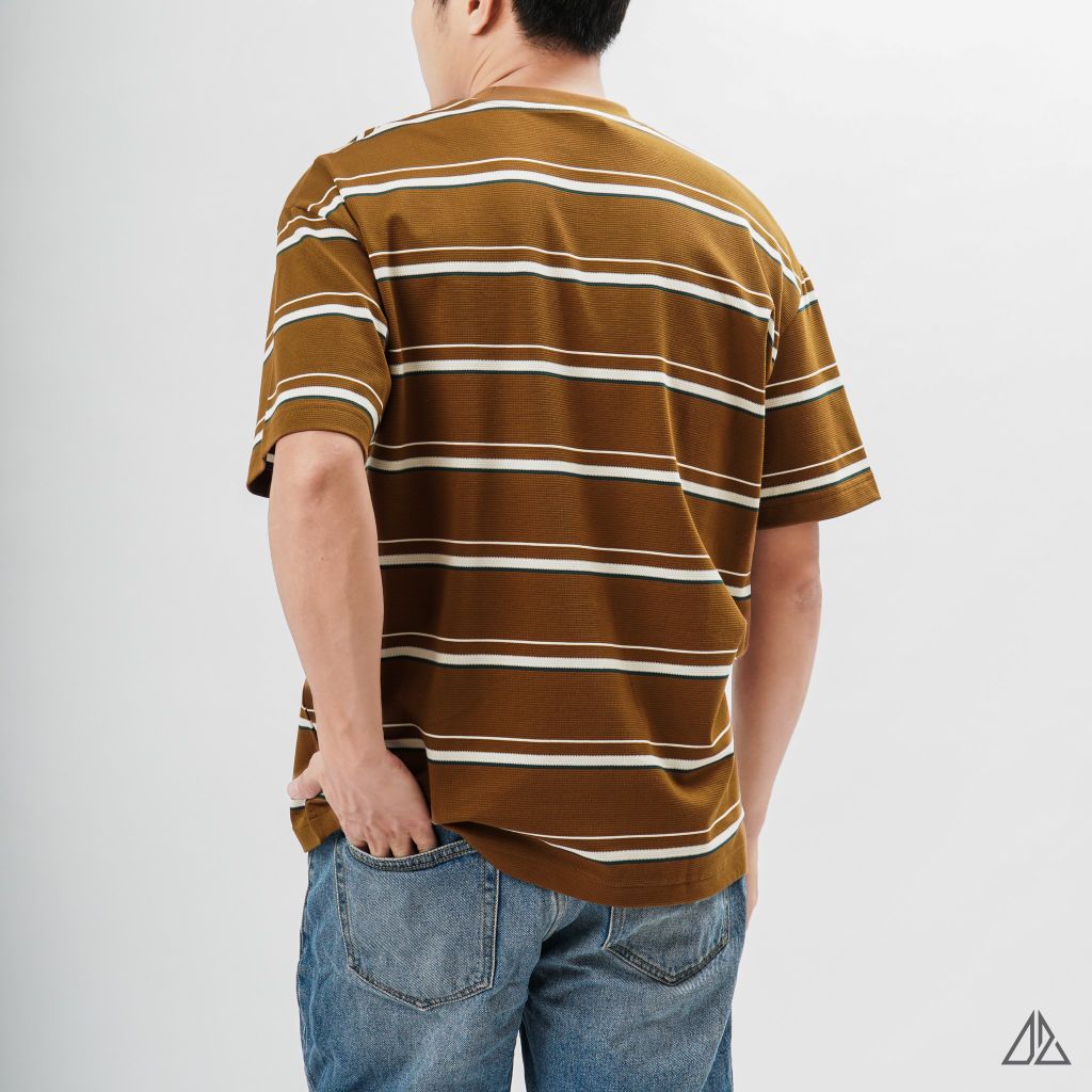 Áo thun cổ tròn vải gân sọc ngang