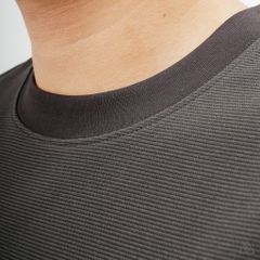 Áo thun cổ tròn vải gân in ngực YARENTS