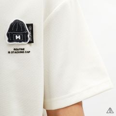 Áo thun cổ tròn vải gân thêu nón