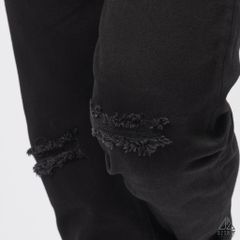 Quần jean đen rách gối DV226R