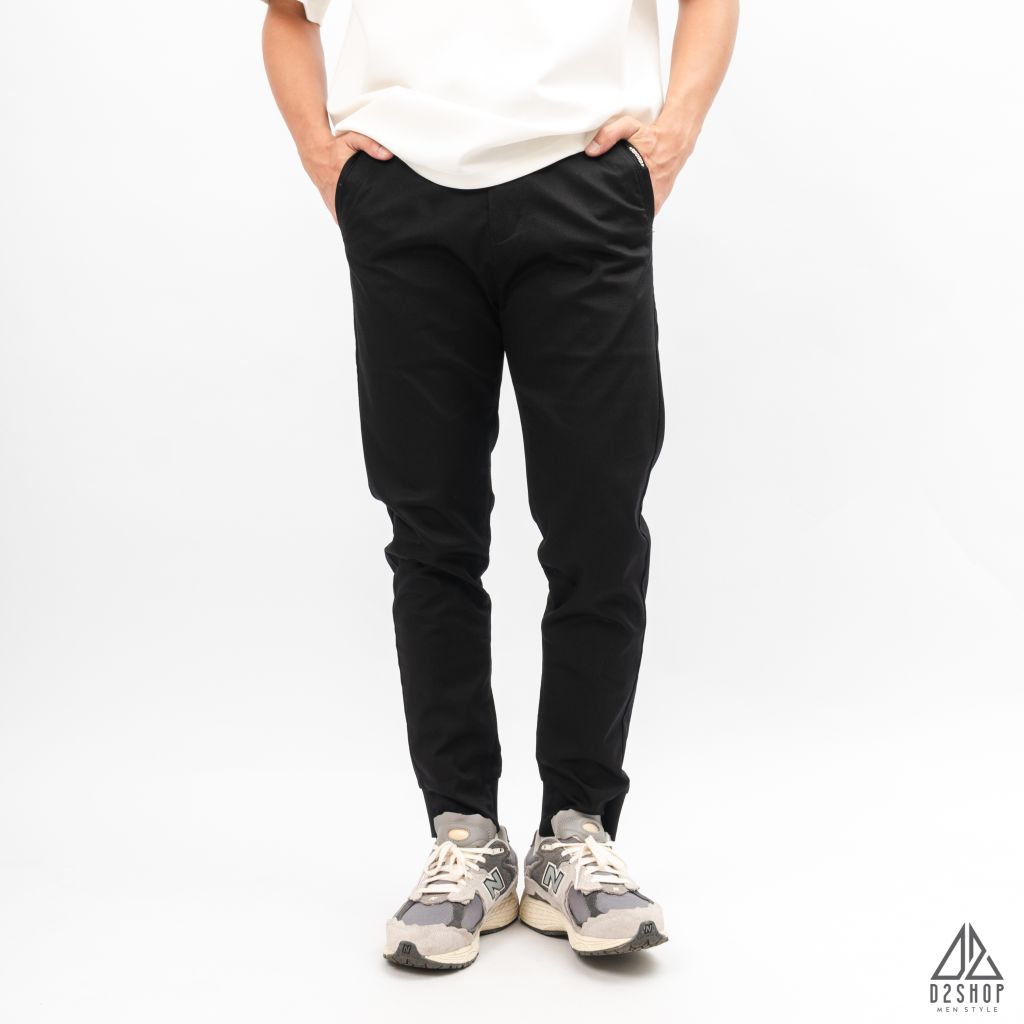 Quần jogger kaki thêu túi ARGOUIA