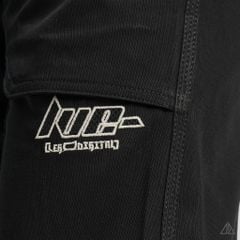 Quần jogger bo chân IVE