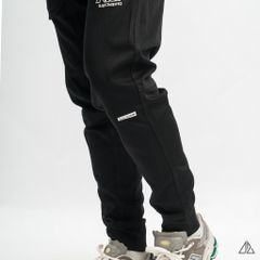 Quần jogger bo chân IVE