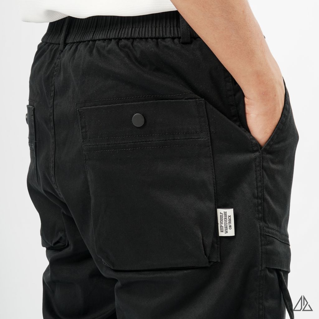 Quần jogger kaki túi hộp xéo