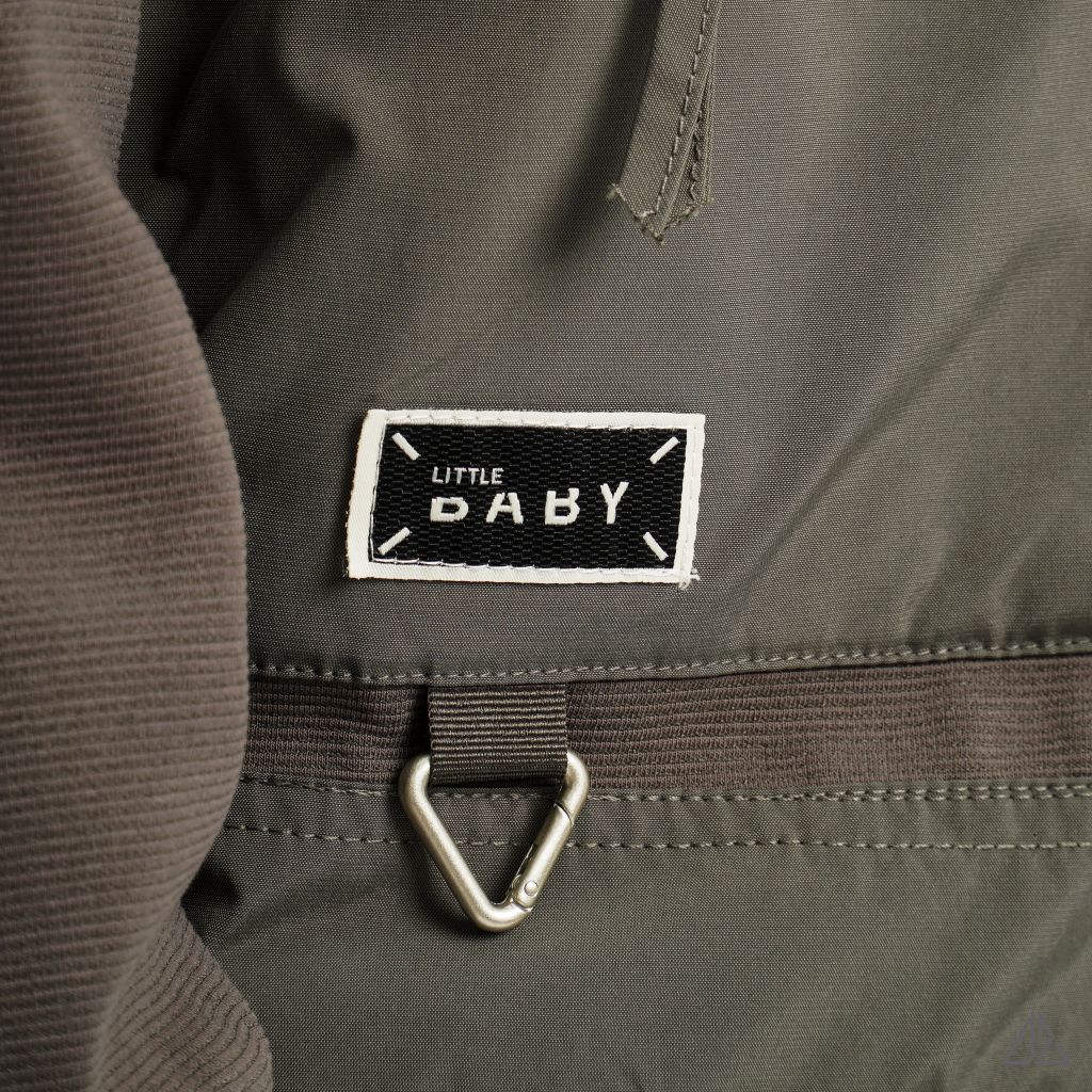 Áo khoác bomber nỉ sọc phối dù
