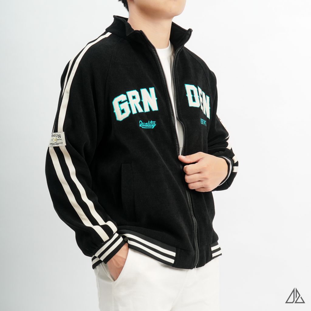 Áo khoác nhung cổ đúng thêu ngực GRNDEN