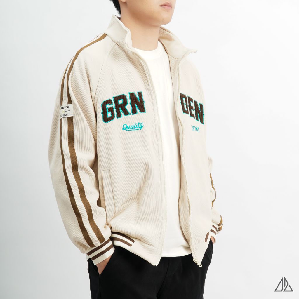 Áo khoác nhung cổ đúng thêu ngực GRNDEN