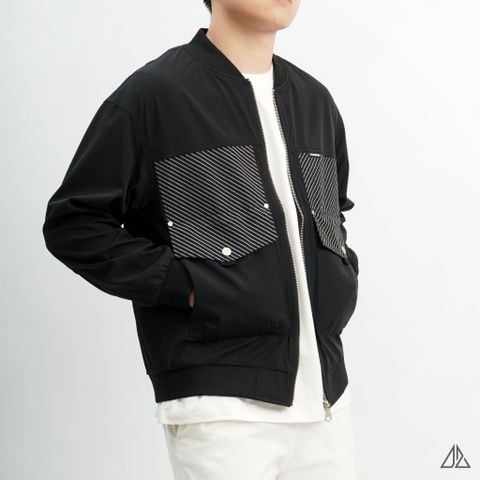 Áo khoác bomber phối túi sọc vải dù