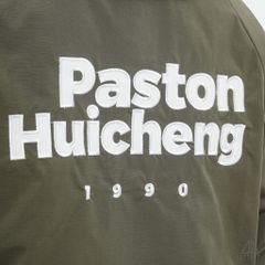 Áo khoác dù nón trùm thêu ngực Paston