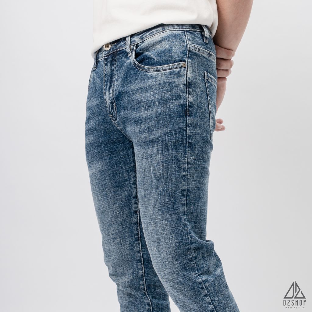 Quần jean xanh wash thêu túi DenX