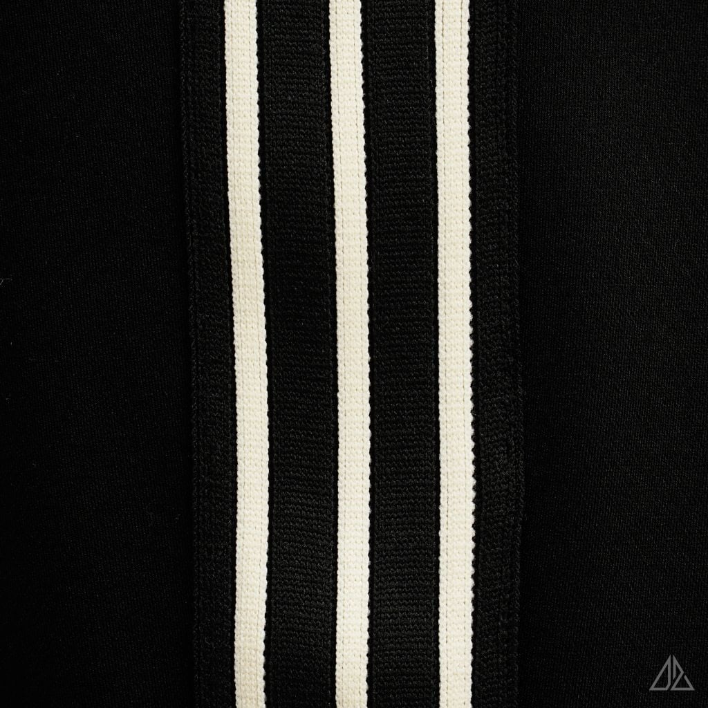 Quần đùi thun phối viền sọc