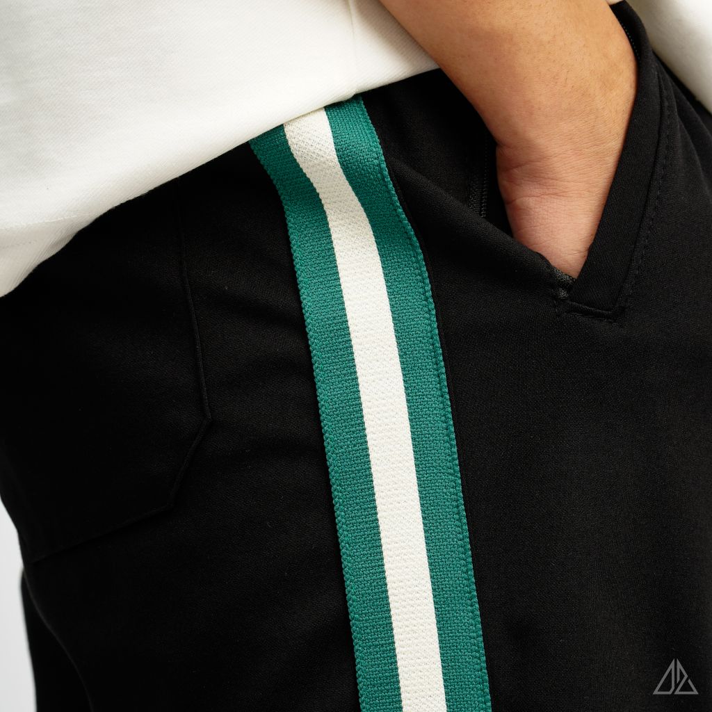 Quần đùi thun phối viền sọc