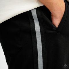 Quần đùi thun phối viền sọc