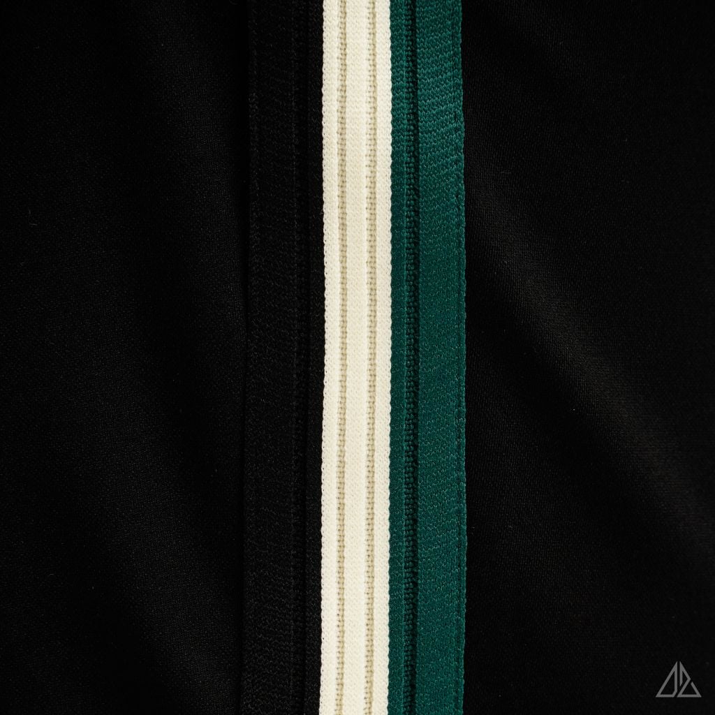 Quần đùi thun phối viền sọc