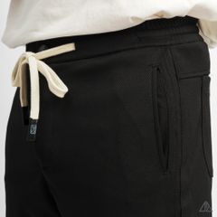 Quần short nỉ may ráp