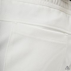 Quần short nỉ may ráp