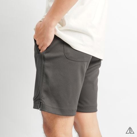 Quần short nỉ may ráp