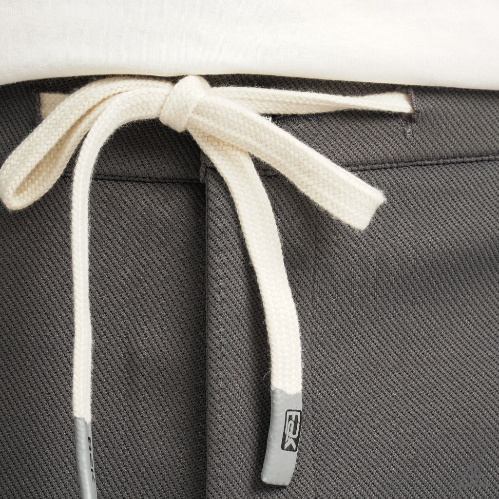Quần short nỉ may ráp