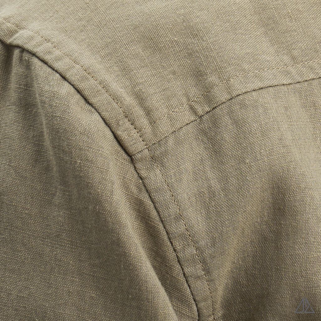 Áo sơ mi cổ trụ 2 túi vải Linen