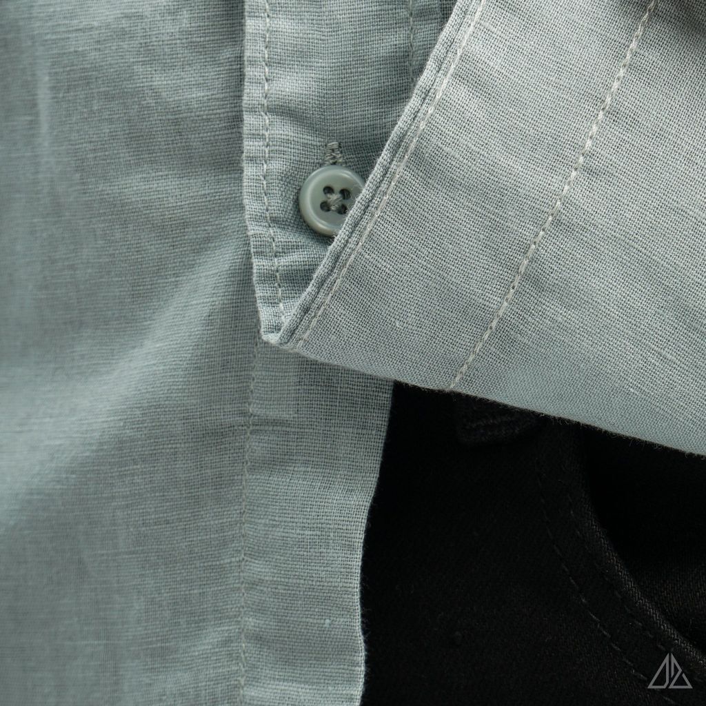Áo sơ mi cổ trụ 2 túi vải Linen