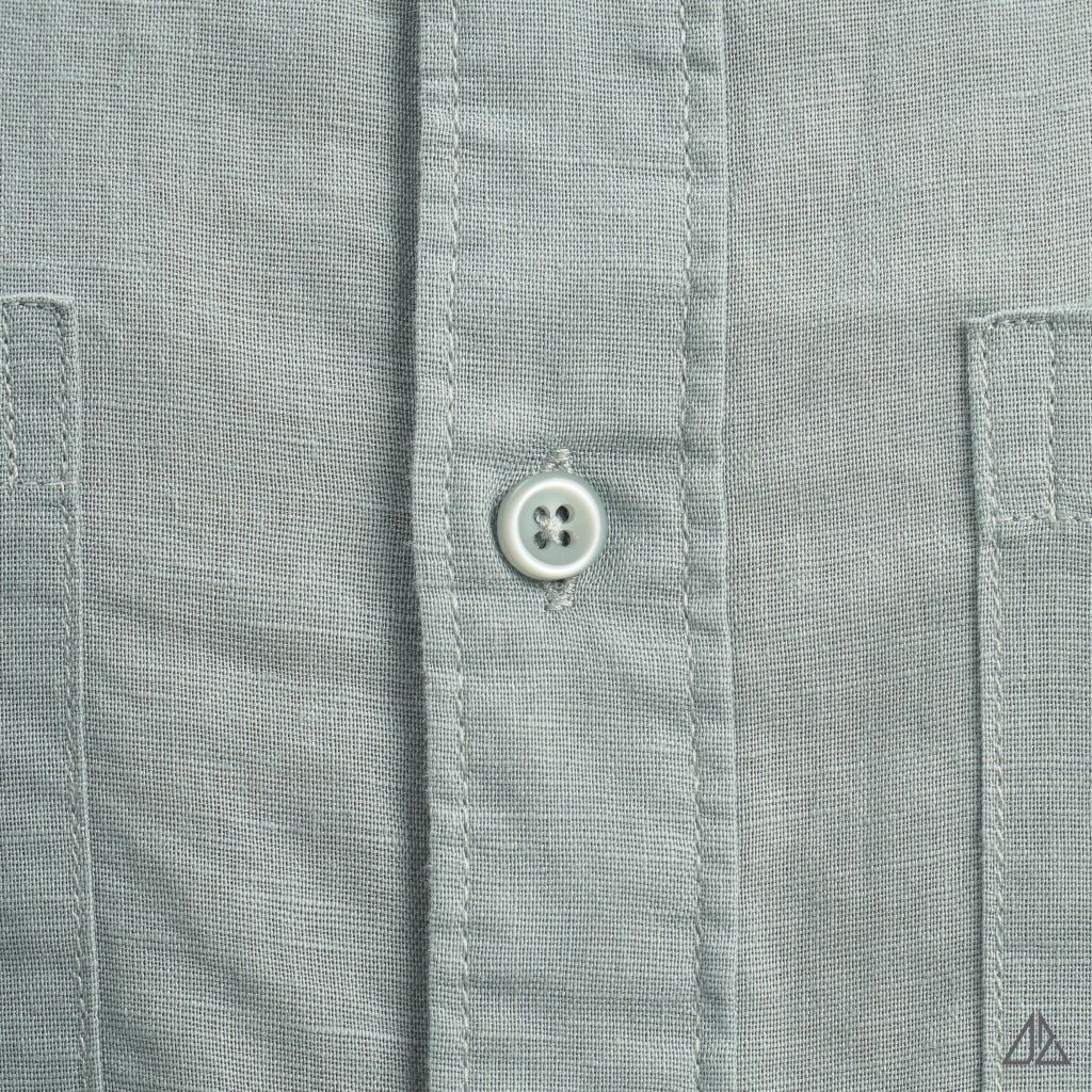 Áo sơ mi cổ trụ 2 túi vải Linen