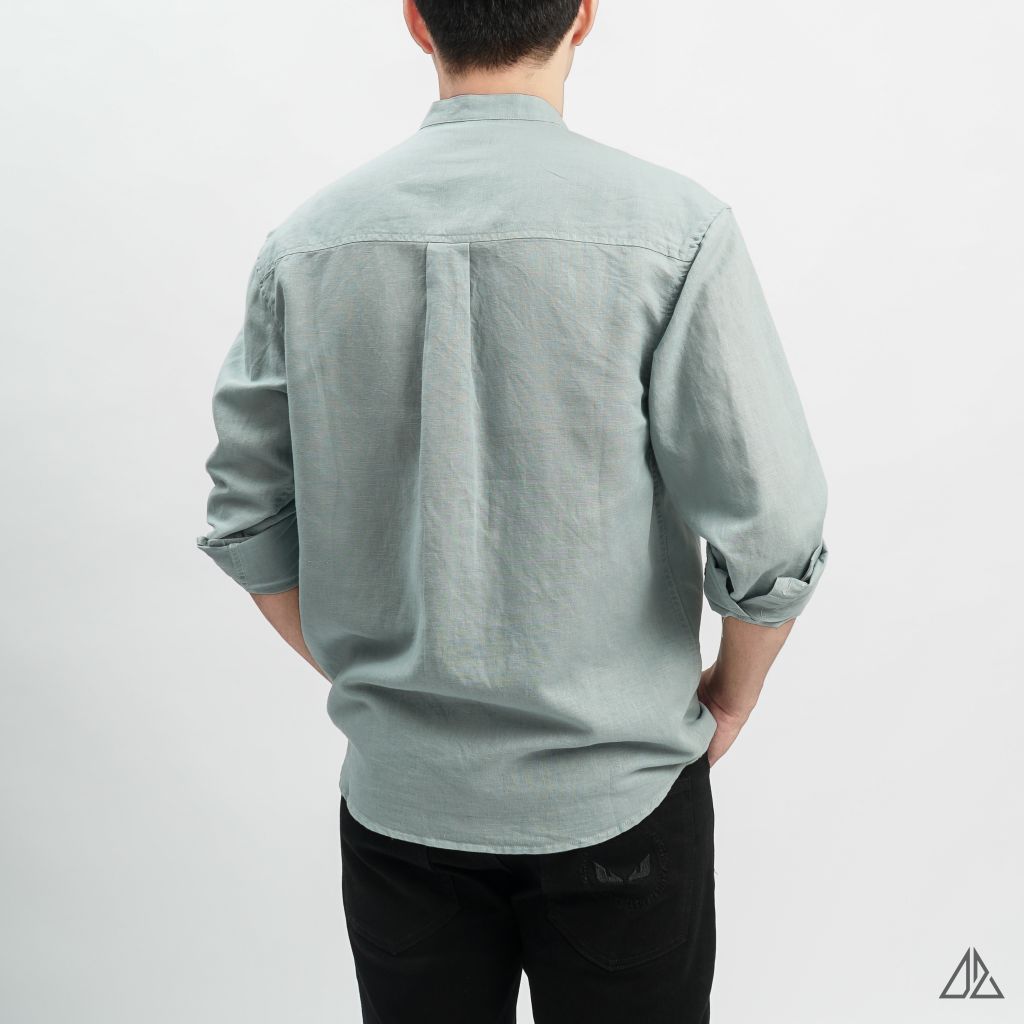 Áo sơ mi cổ trụ 2 túi vải Linen